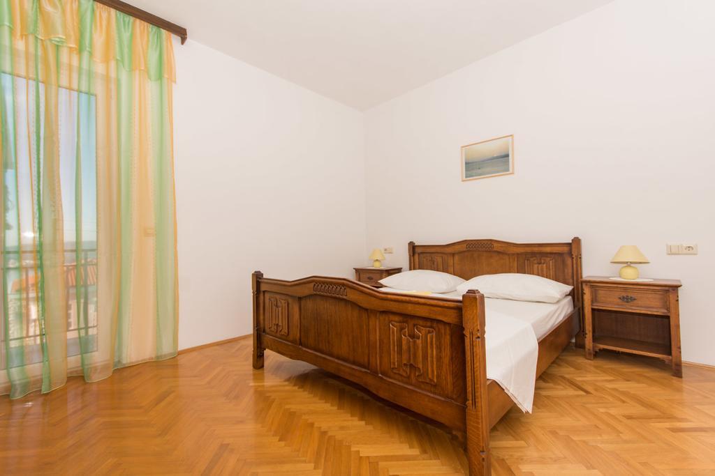 Apartmani Gaube โตรกีร์ ภายนอก รูปภาพ